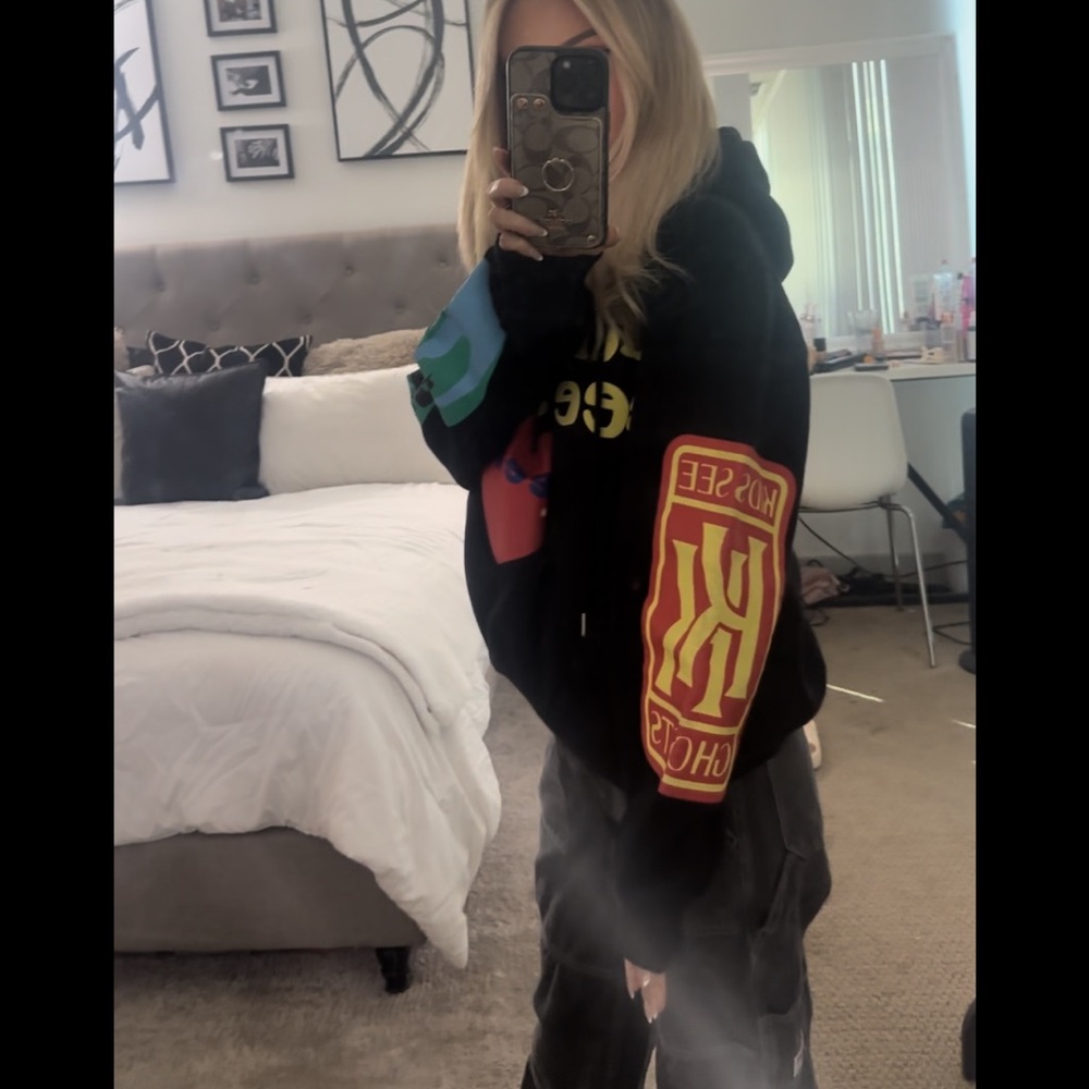 Sweatshirt - Picture 3 of 5